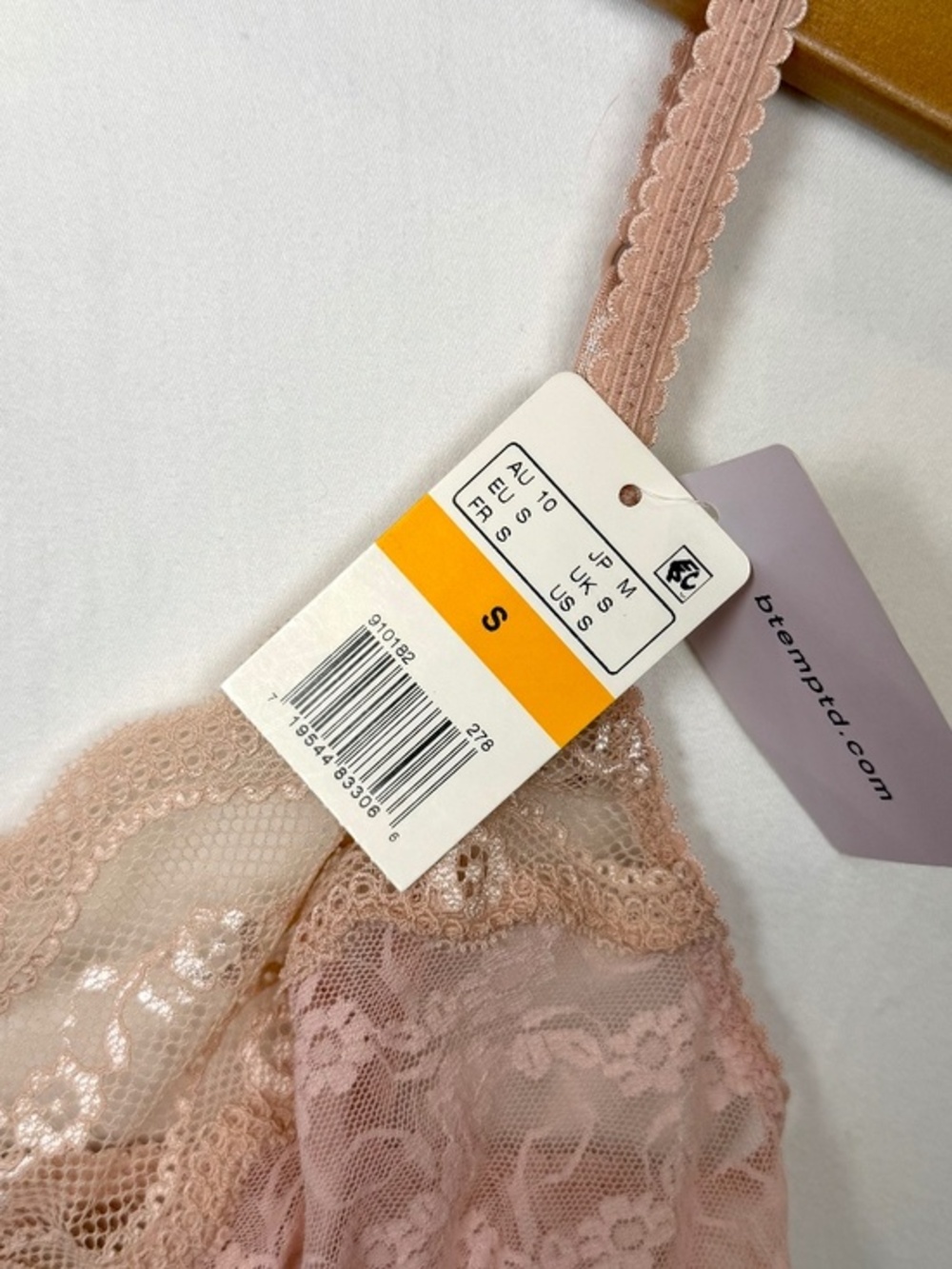 NWT‎ b.tempt'd by Wacoal Sz SM (32 A/B) Rose Smoke Nude Lace Kiss Bralette - Picture 2 of 7